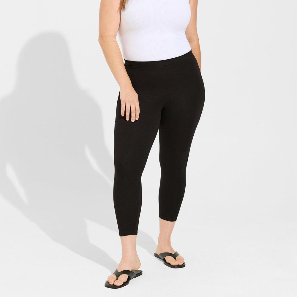 Torrid Crop Comfort Waist Premium Leg